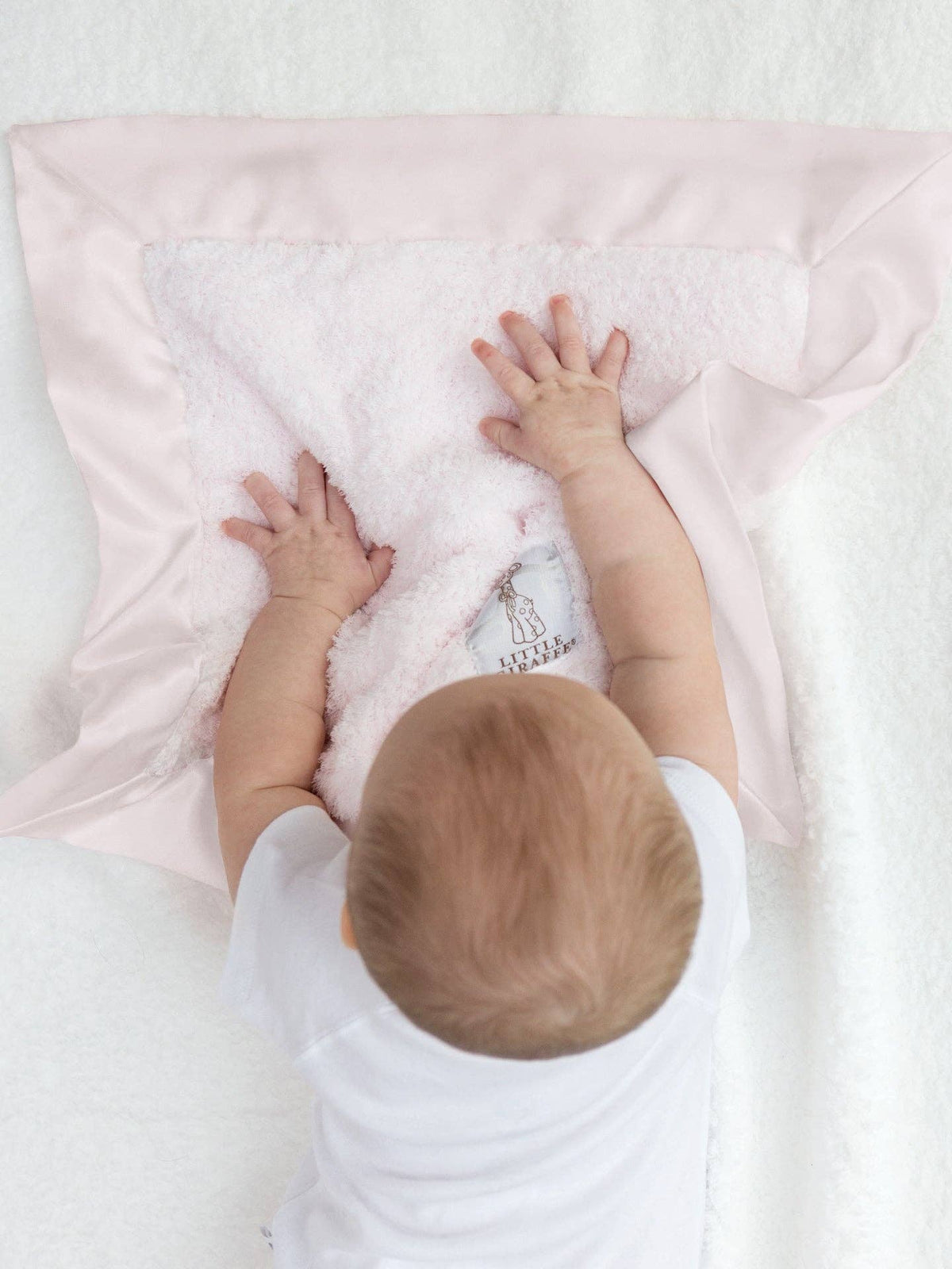Little Giraffe - Chenille Blanky: White