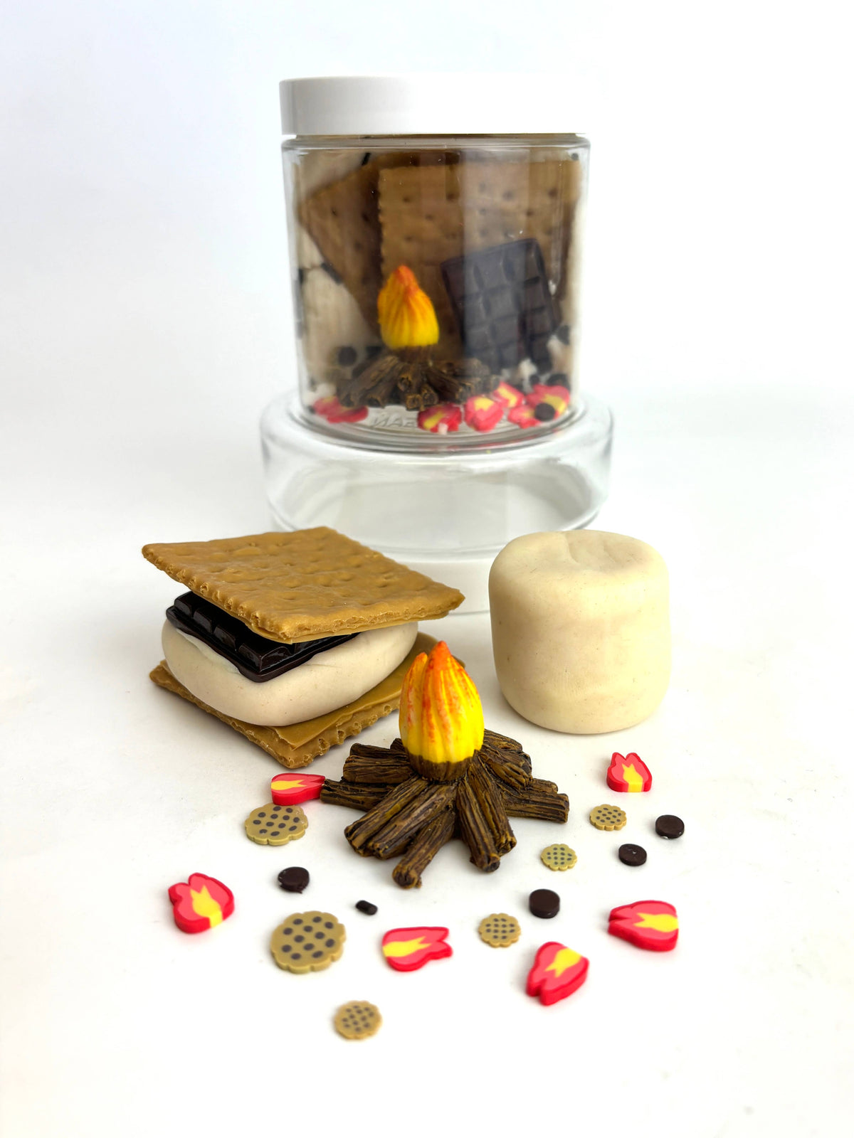 S&#39;mores Mini Dough-To-Go Play Kit