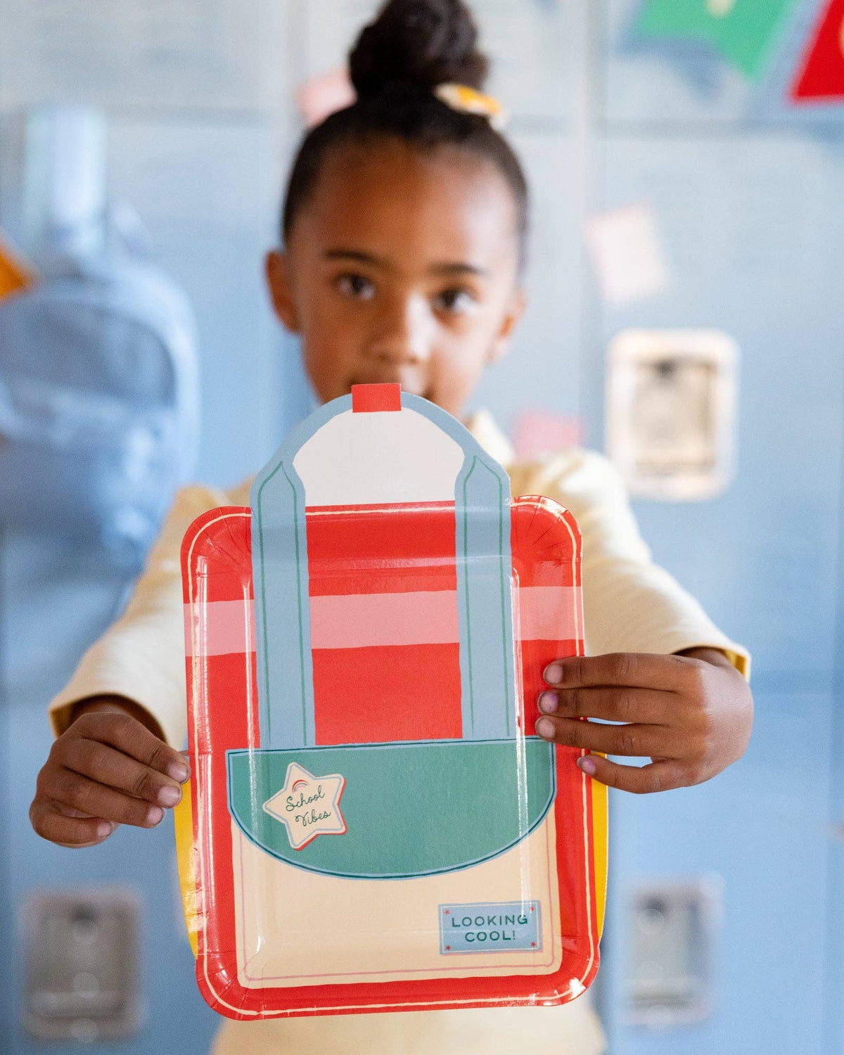 Backpack Shaped Plate Set