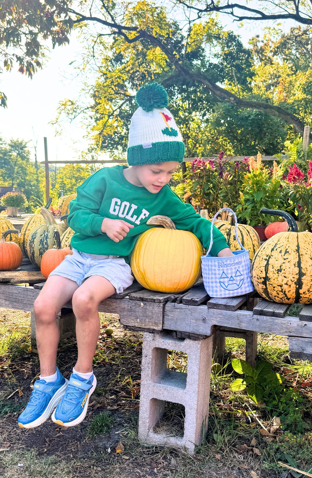 Golf Flag Bobble Hat - Green