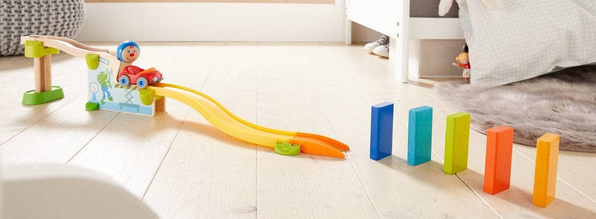 Kullerbu Jump into Car Dominos