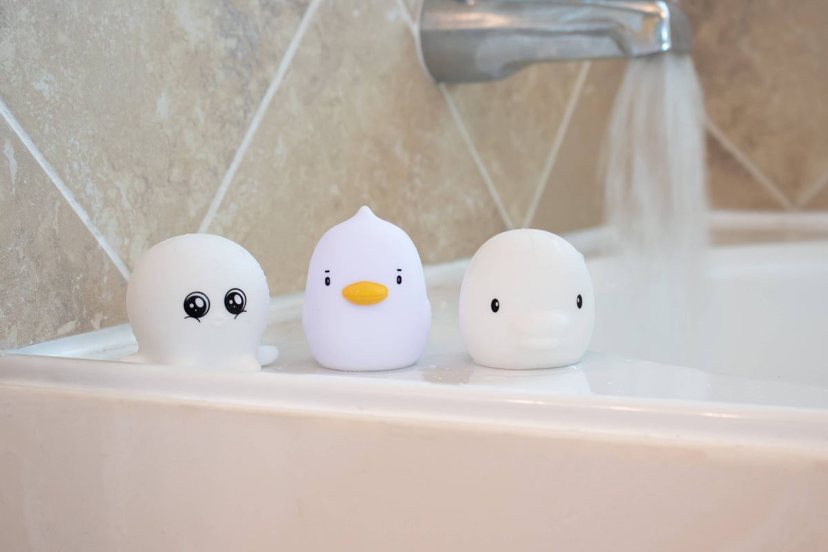 LumiSplash Glowing Bath Toys