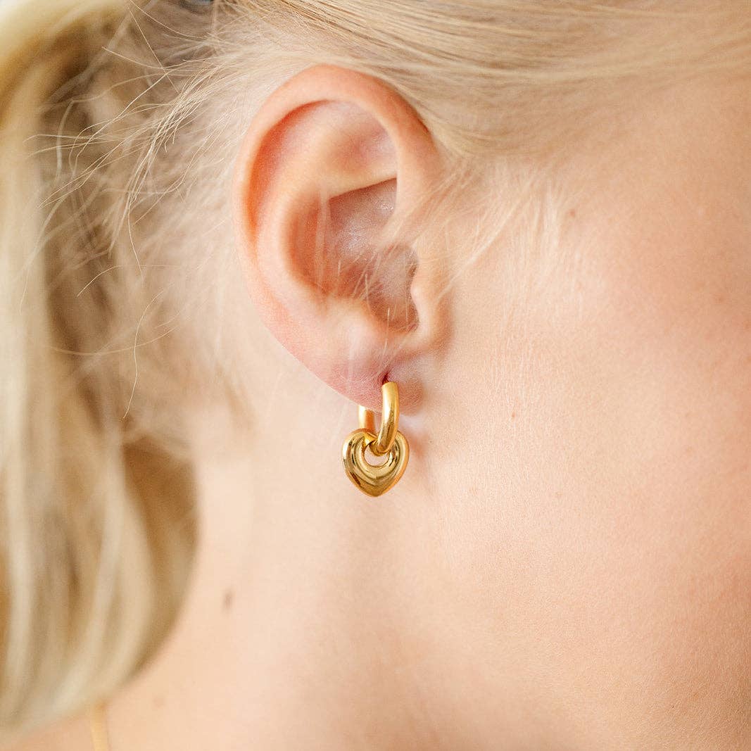 Pip Pop Post - Bold Heart Hoop Earrings - Hypoallergenic, Girl Gift: Gold / Pair