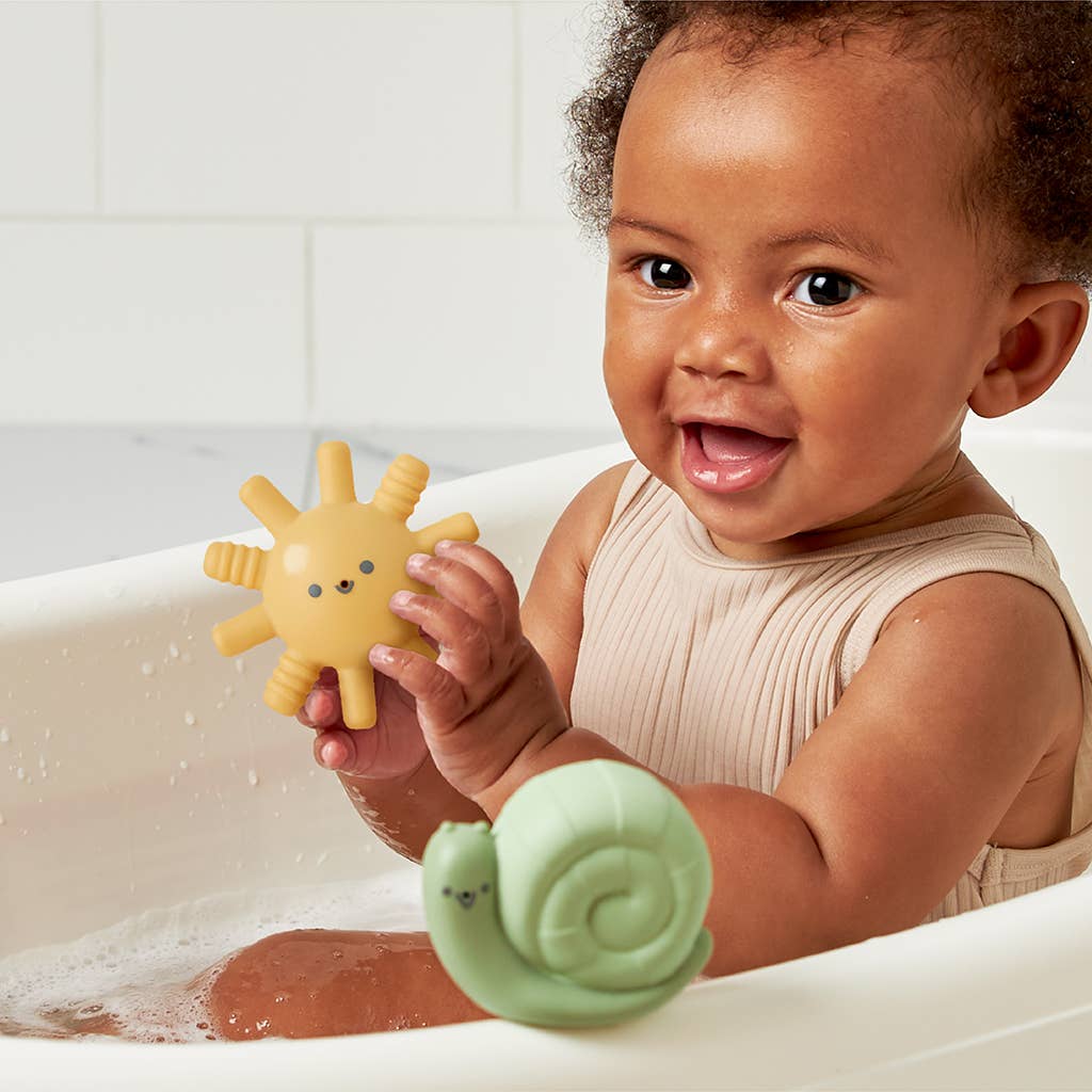 Itzy Squirt™ 4-pack of Soft Bath Toys